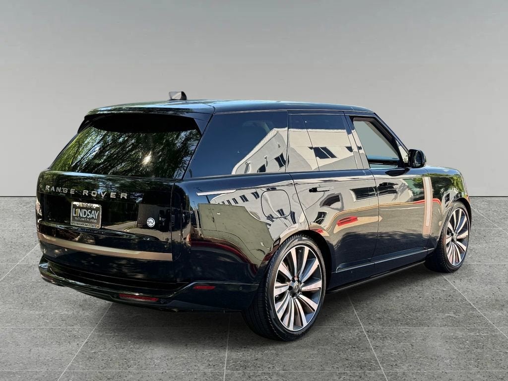 2024 Land Rover Range Rover SV
