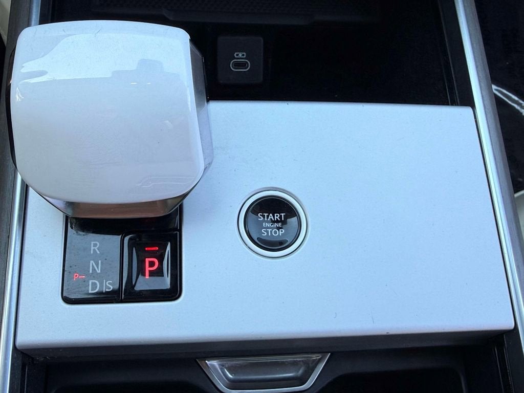 2024 Land Rover Range Rover SV