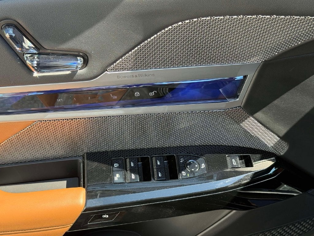 2023 BMW 7 Series 740i