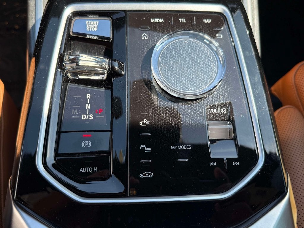 2023 BMW 7 Series 740i