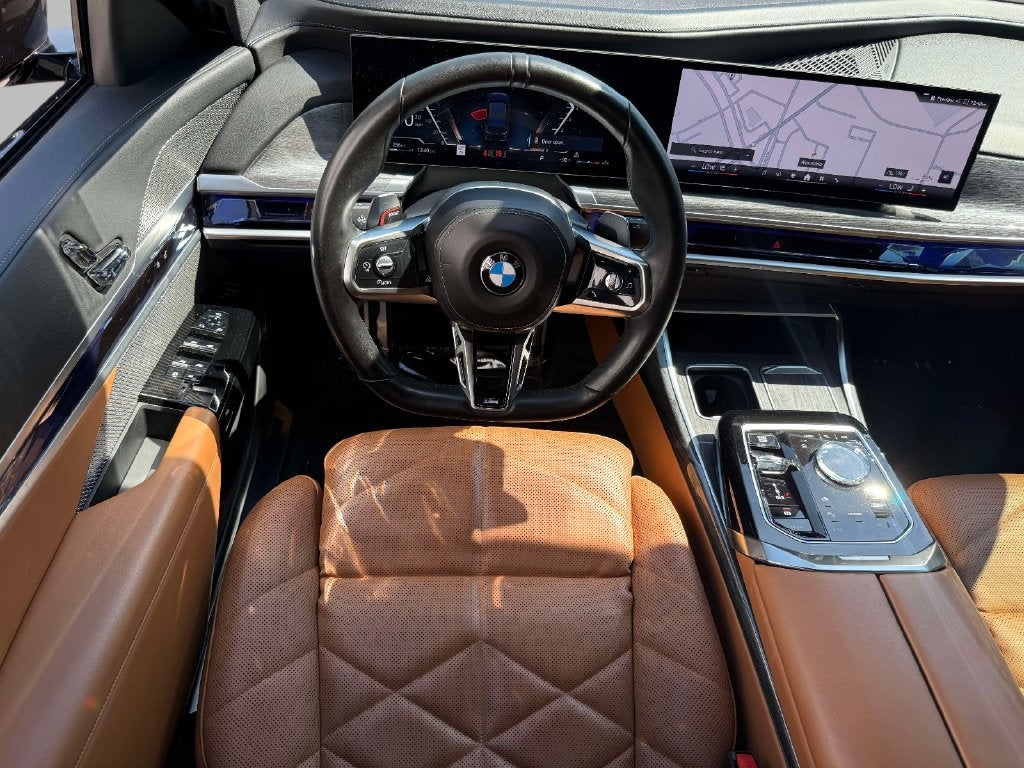 2023 BMW 7 Series 740i
