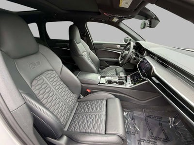 2024 Audi RS 6 Avant performance