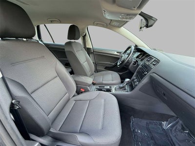 2019 Volkswagen e-Golf SE