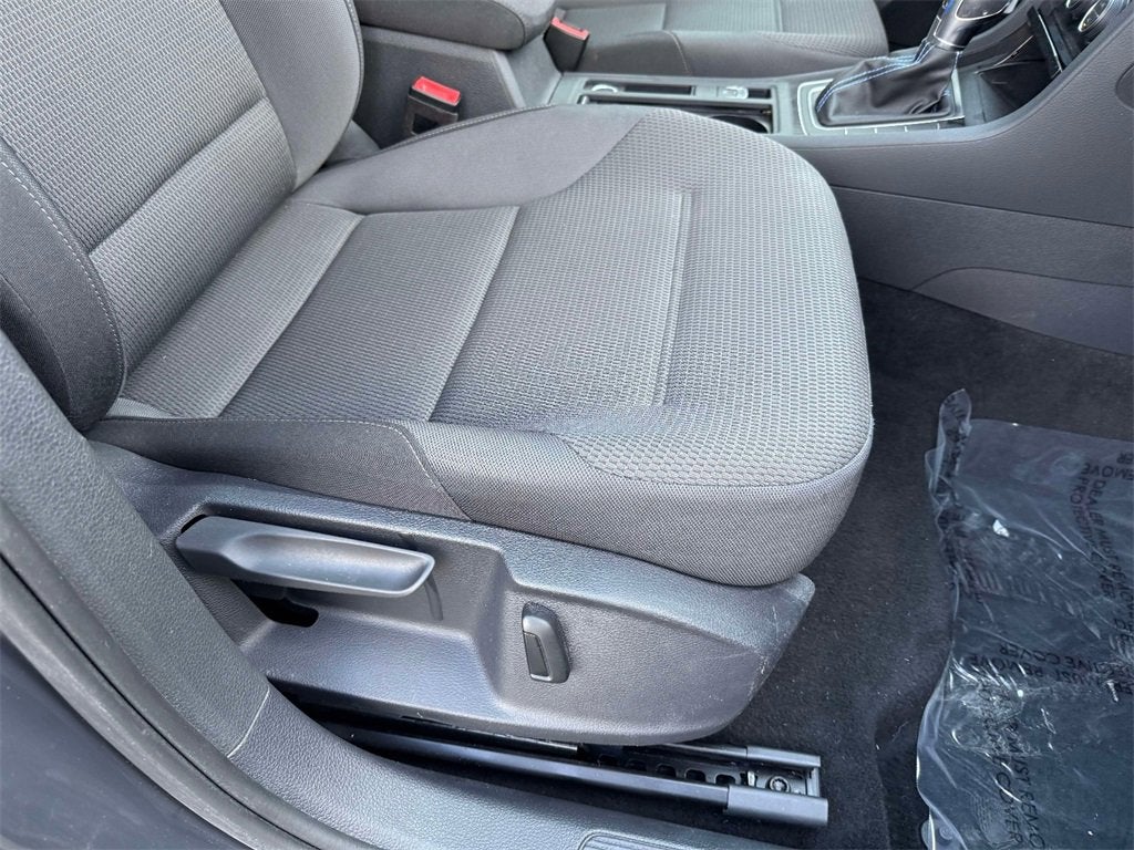 2019 Volkswagen e-Golf SE