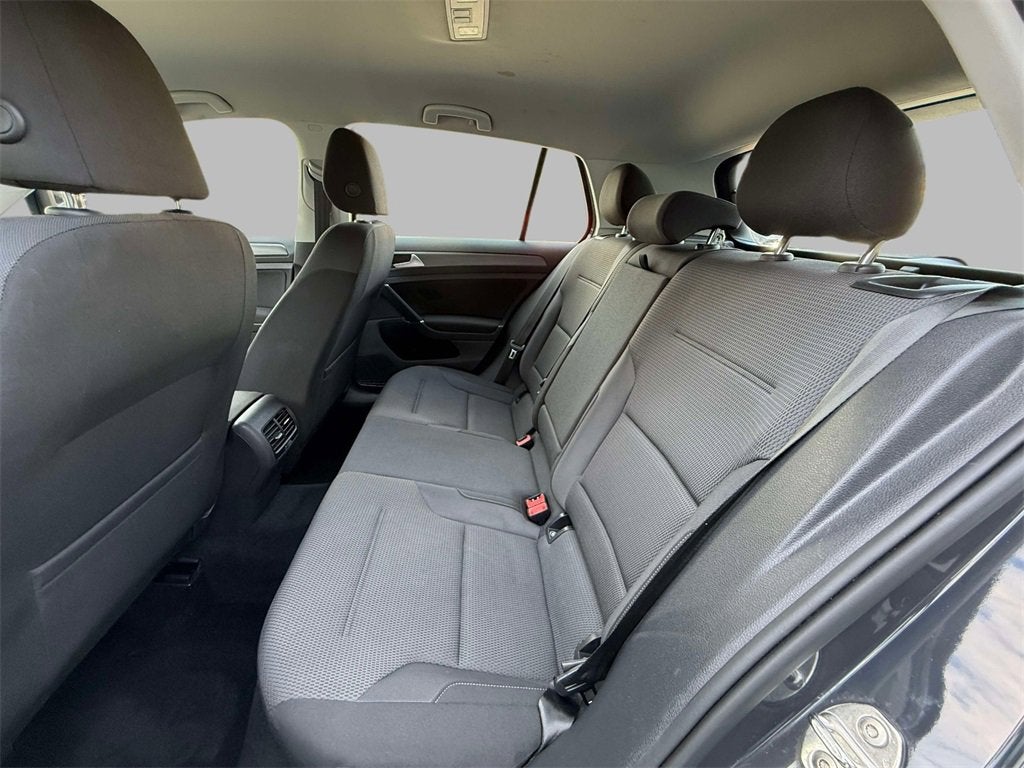 2019 Volkswagen e-Golf SE