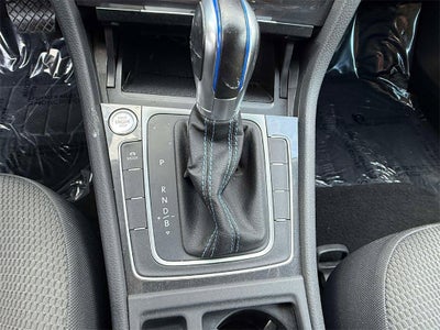 2019 Volkswagen e-Golf SE