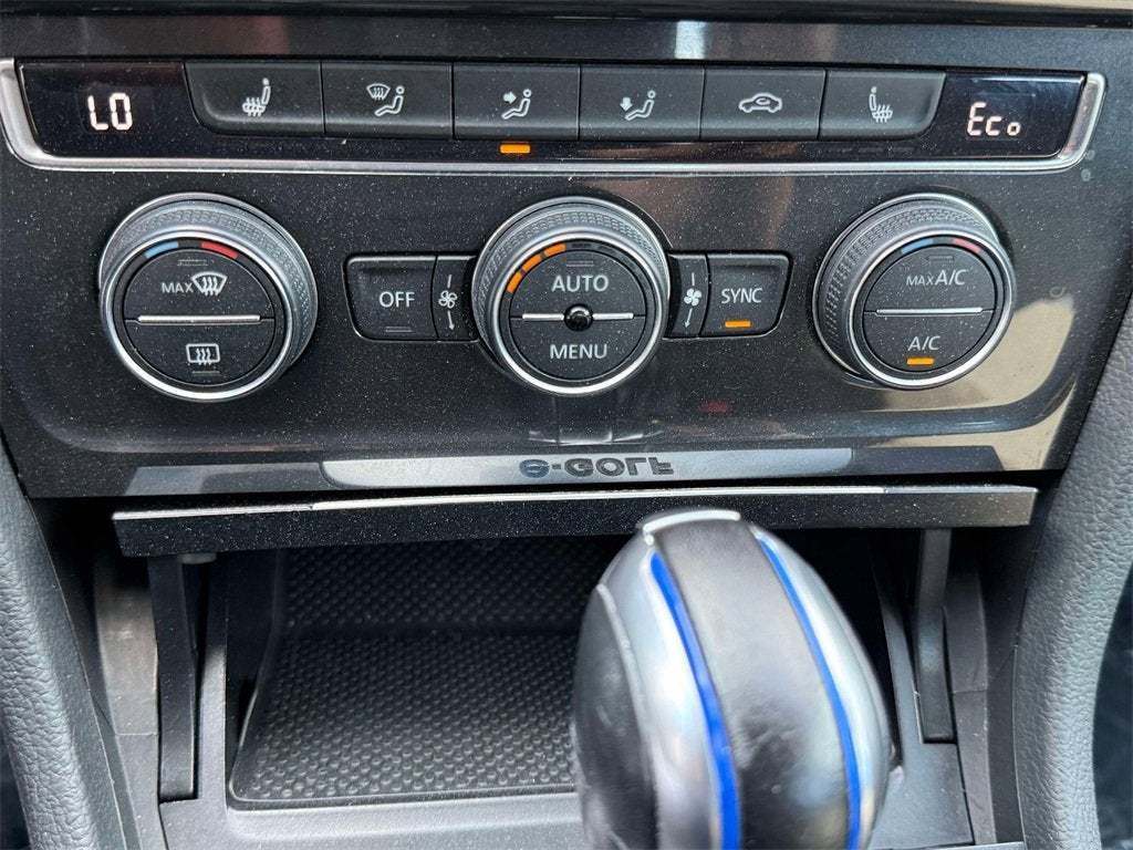 2019 Volkswagen e-Golf SE