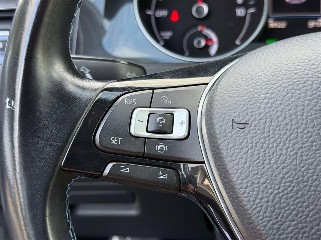 2019 Volkswagen e-Golf SE