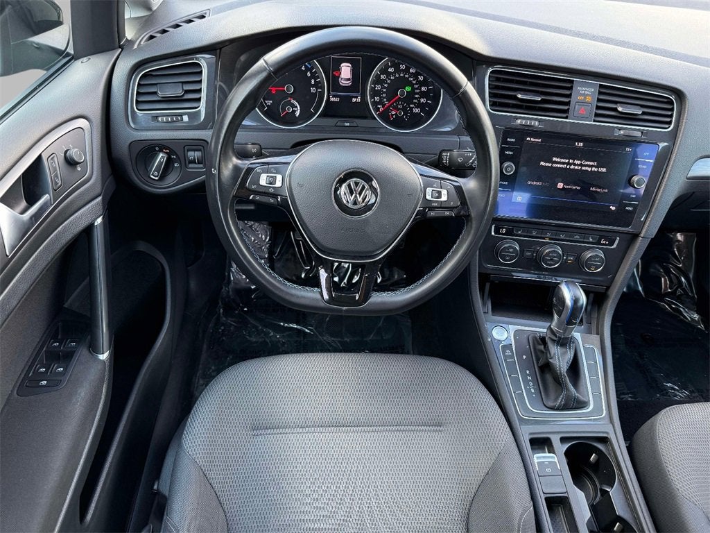 2019 Volkswagen e-Golf SE