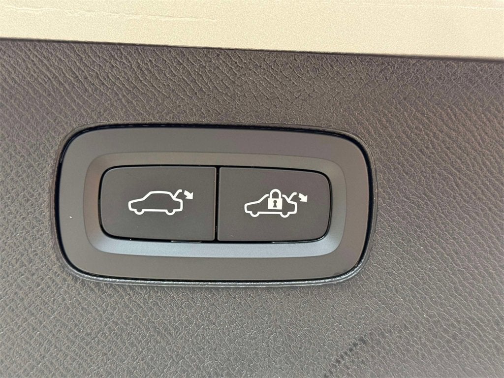 2023 Volvo XC90 Ultimate