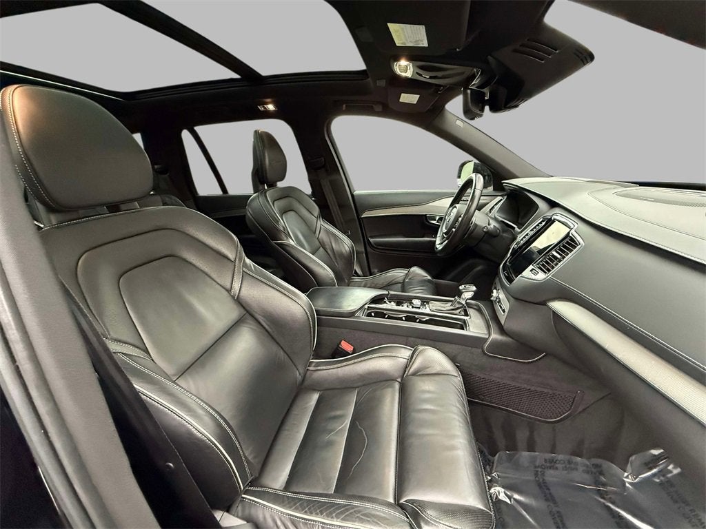 2020 Volvo XC90 R-Design