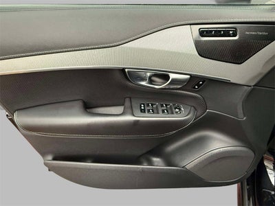 2020 Volvo XC90 R-Design