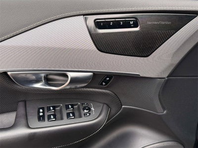 2020 Volvo XC90 R-Design