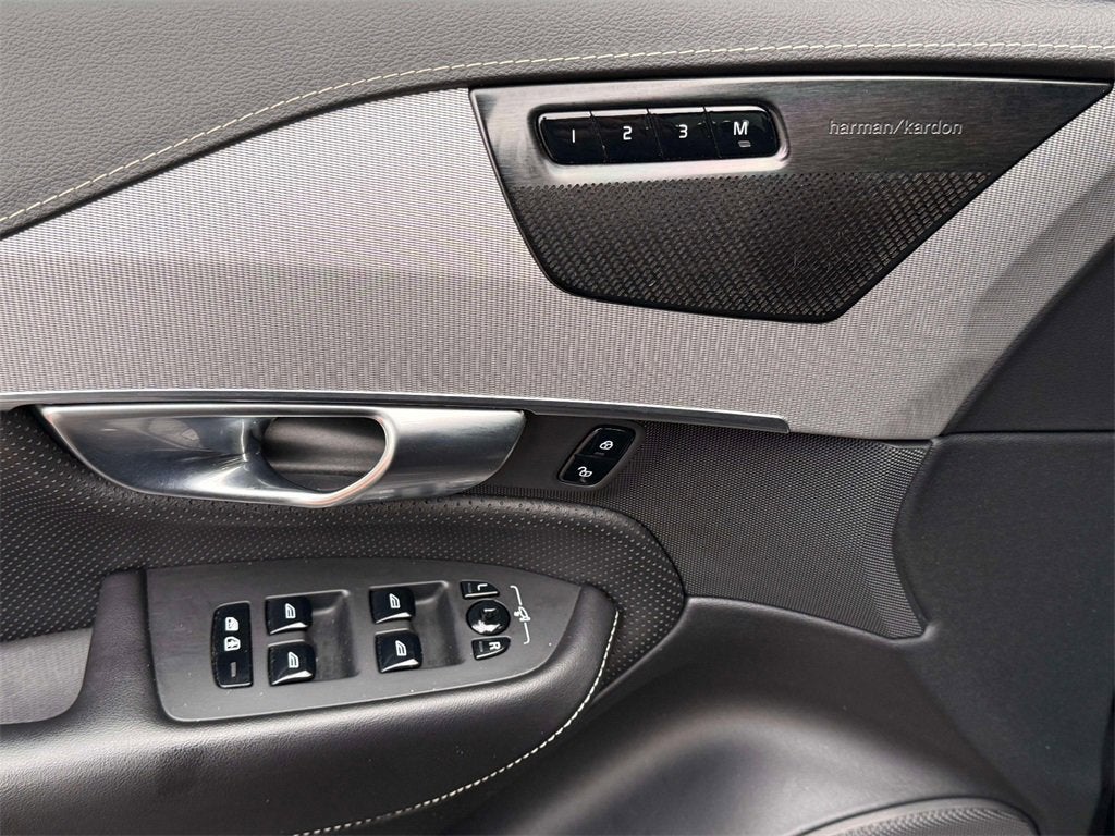 2020 Volvo XC90 R-Design