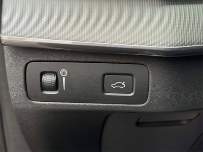 2020 Volvo XC90 R-Design