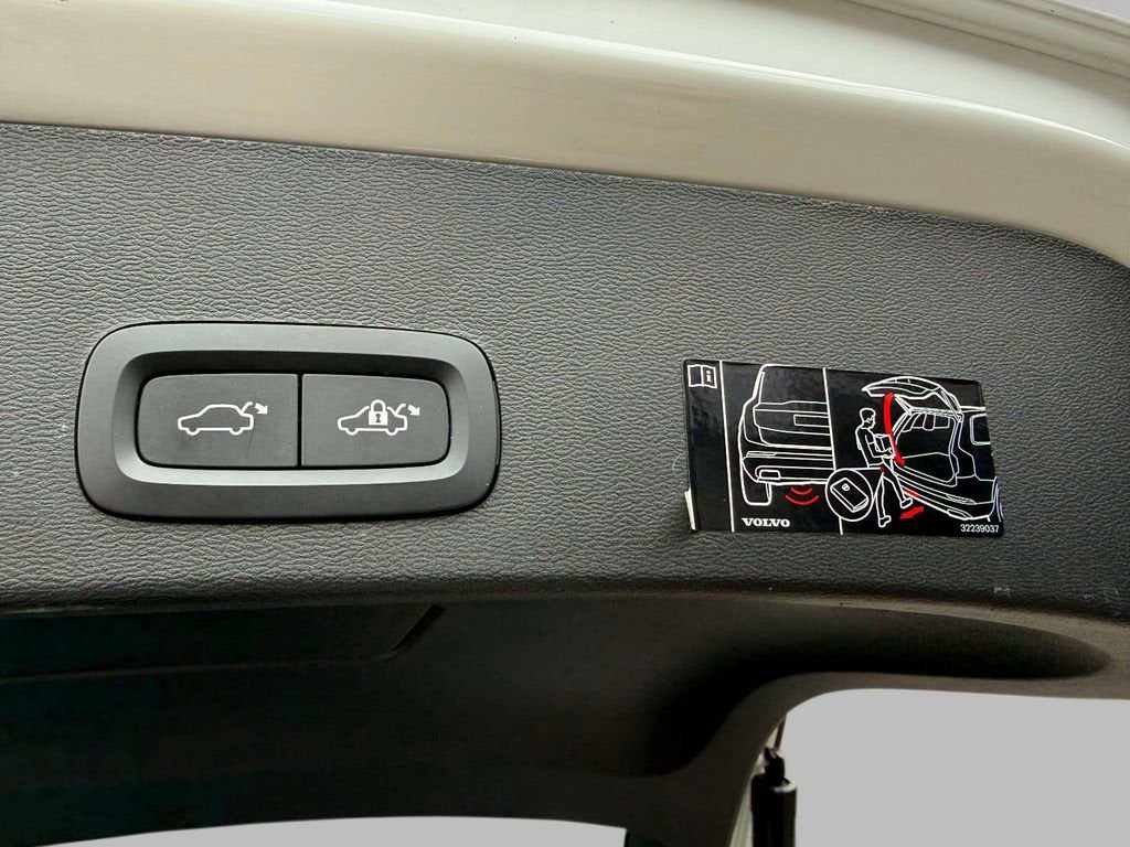 2022 Volvo XC40 Recharge Pure Electr Twin Ultimate